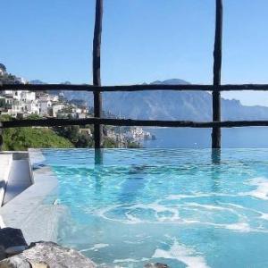 Amalfi Villa Sleeps 12 Pool Air Con WiFi 
