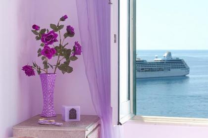 Amalfi Apartment Sleeps 6 Air Con WiFi - image 14