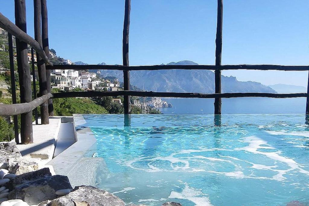 Amalfi Villa Sleeps 12 Pool Air Con WiFi - main image