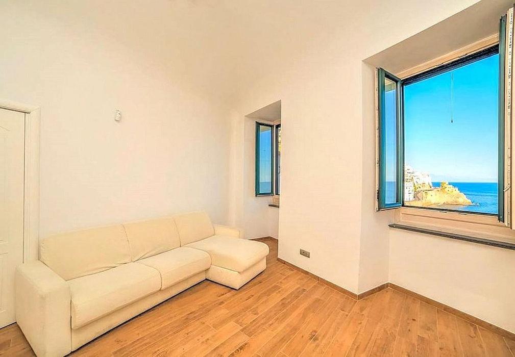 Amalfi Apartment Sleeps 4 Air Con WiFi - main image