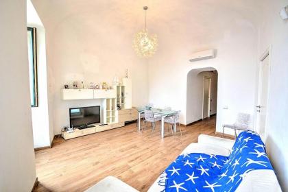 Amalfi Apartment Sleeps 4 Air Con WiFi - image 13
