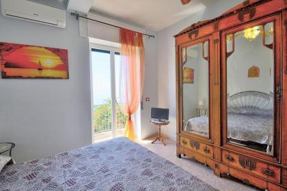 Tovere (San Pietro) Apartment Sleeps 5 Air Con WiFi - image 20