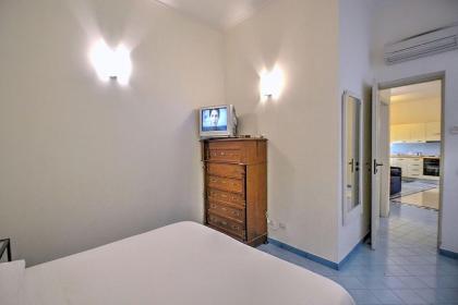 Amalfi Villa Sleeps 4 Air Con WiFi - image 10