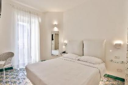 Hotel Centrale Amalfi - image 21