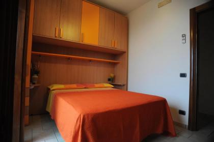 La Mela Blu - image 22