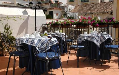 Apartament CARPEDIEM in Amalfi center with 59 steps-gradini at 650mt from the sea - image 28